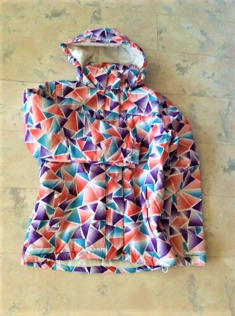 Vetrovka s kapucňou, 164