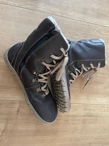 Zimé fare bare s membránou, fare,38