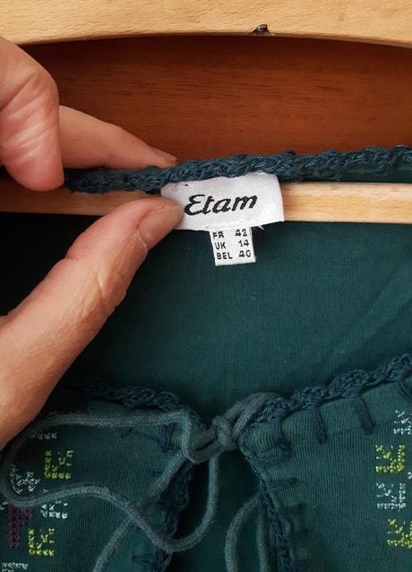 Vyšívané bavlnené tričko s viazaním, m