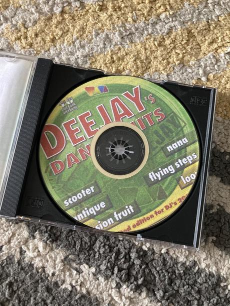 Deejays dance hits cd, 