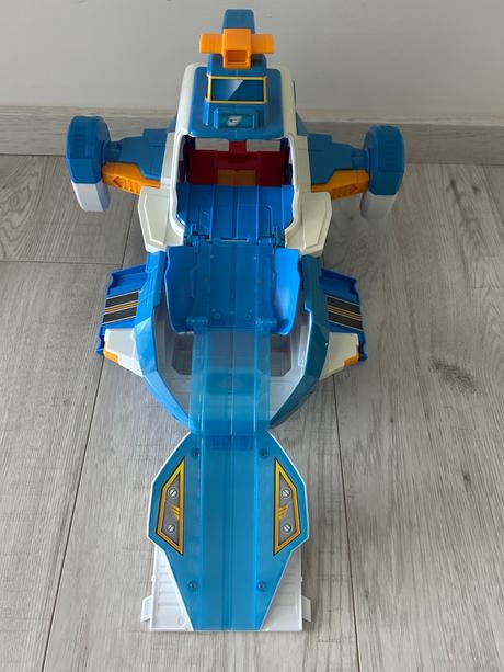 Super wings garáž, 