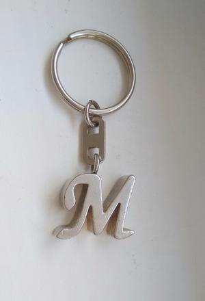 Kľúčenka "m" prívesok, h&m