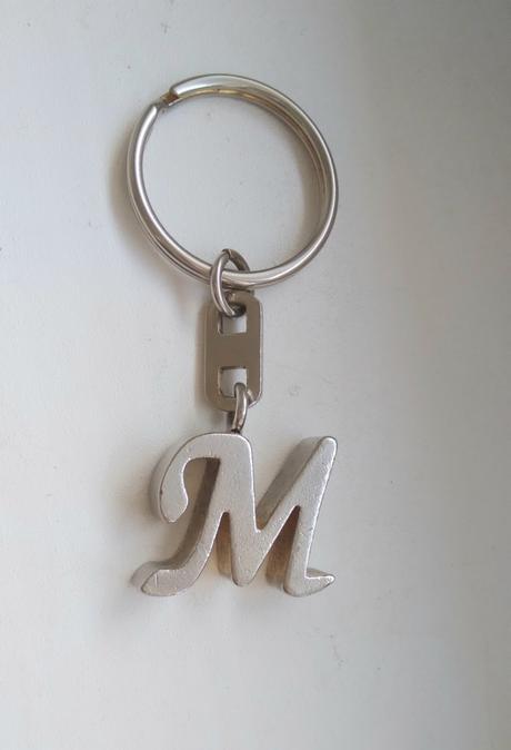 Kľúčenka "m" prívesok, h&m