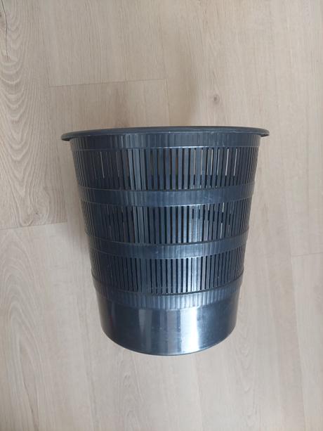 Koš na papier plastovy 25 cm,