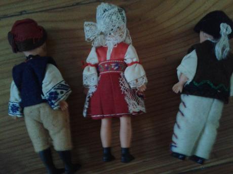 Retro krojo babiky spolu 30 eur,