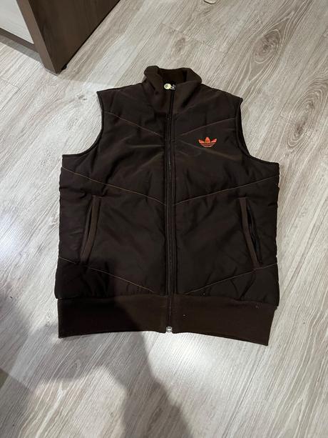 Adidas vesta, adidas,38