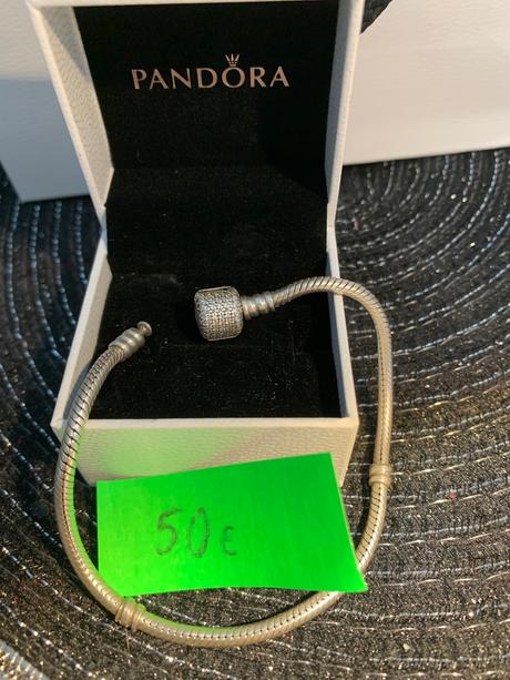 Naramok pandora, pandora