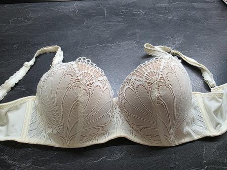 Podprsenka wonderbra, 75d