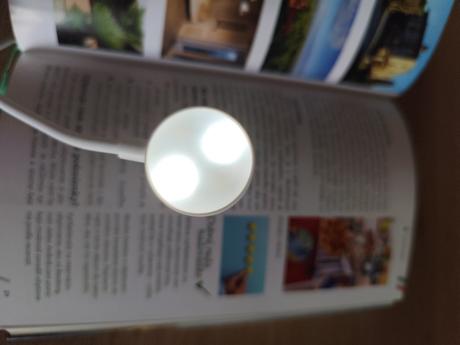Lampa na čítanie kníh, 