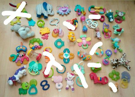 Hrkálky a prvé hračky pre bábätka,