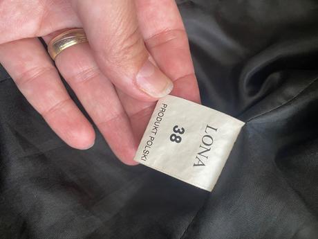 Cierne satenove sako 38, 38