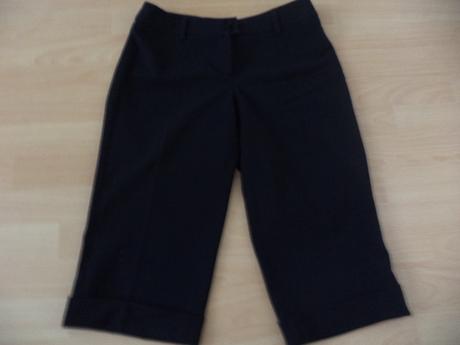 Damske čierne elegantne 3/4 nohavice, m