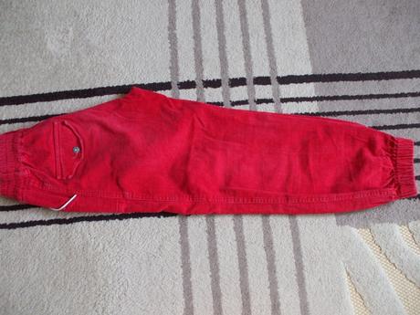 Kordové nohavice, modelko,134