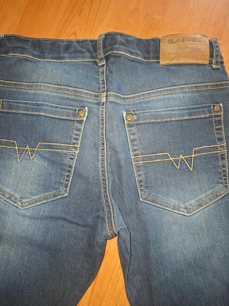 Chlapčenske rifle, 158