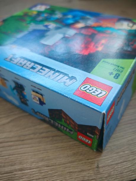 Lego minecraft 21172,