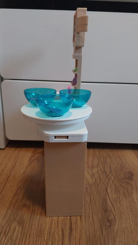 Barbie karavan a zvieraci salon, 