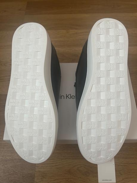 Calvin klein veľkosť 38, 38