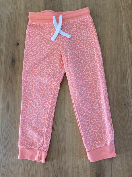 Hrubšie tepláky, lupilu,98