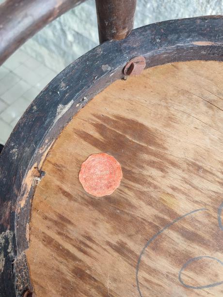 Starozitnost stolička,