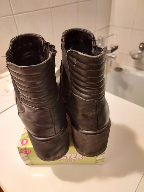 Čierne členkové čižmy, 38