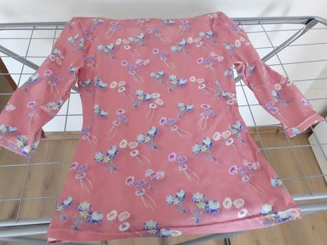 Bledoružové dámske tričko s kvetmi, new yorker,l