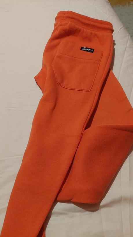 Oranzove teplaky, reserved,122