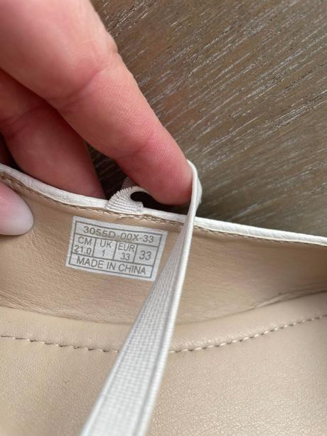 Baleríny, reserved,33