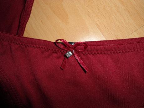 2x bordove nohavicky, s