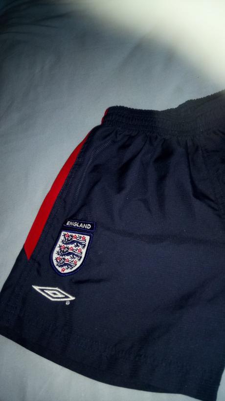 Umbro kratase, umbro,104