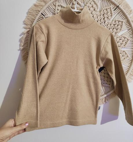 Tenký rolakový sveter, 134