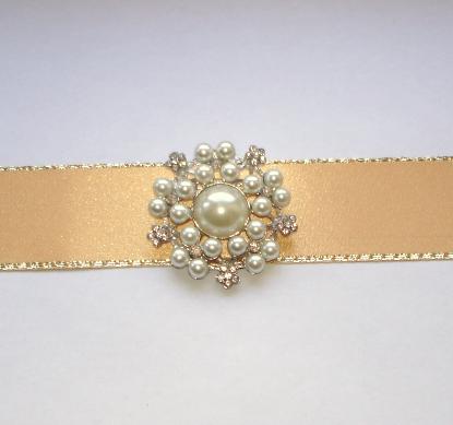 Perleťová brošňa s kryštálmi, 