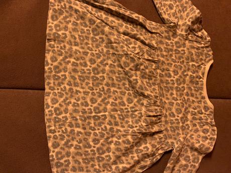 Leo tunika, next,104