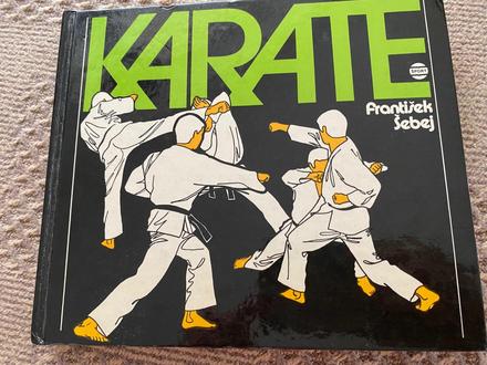 Šport retro stará kniha karate františek šebej, 