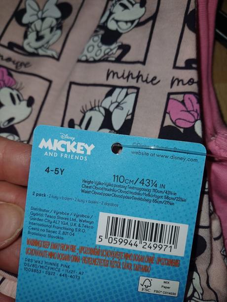 Nové veci pre dievčatko v.110, 104–116