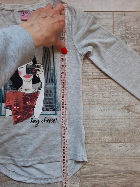 Tenký pulovrik, 128