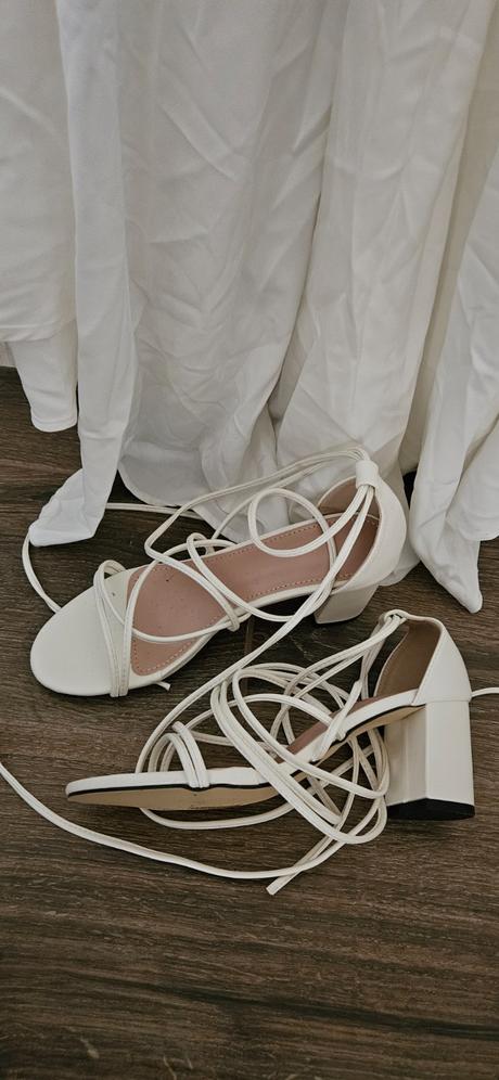 Biele sandálky, 39