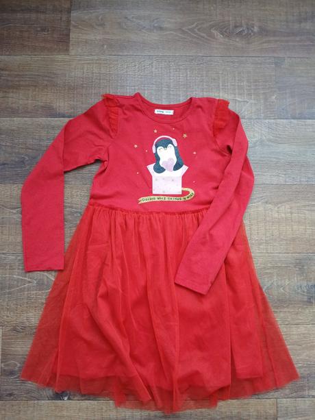 Vianočné šaty, 140