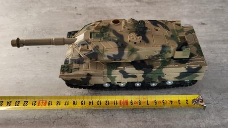 Vojenský tank,