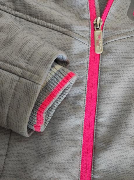 Teplejšia jarná/jesenná bunda, c&a,104