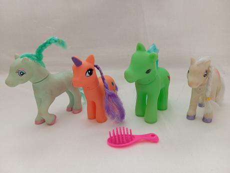 Poníky s hrivami 4 ks, 
