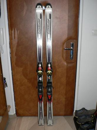 Zjazdové lyže atomic 160cm, atomic,160-169 cm