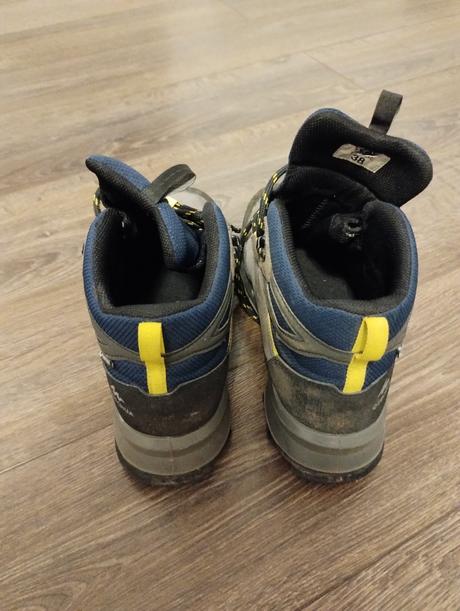 Turistické topánky quechua, 38