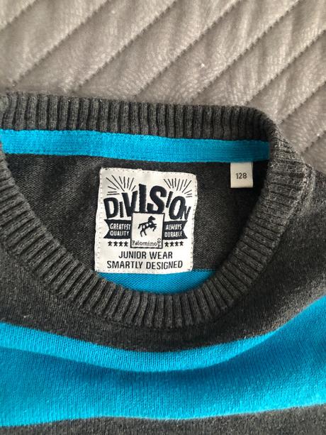 Chlapčenský sveter, 128