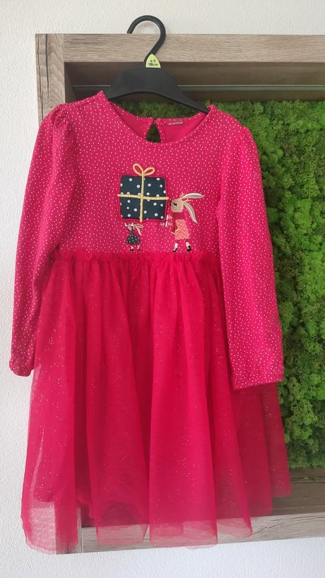 Vianočné šaty, 122