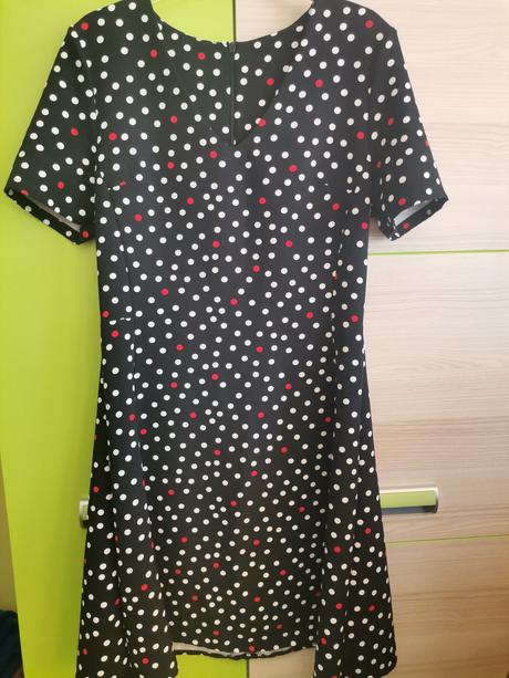 Dámske šaty veľ. s, s