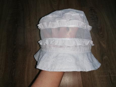 Letný klobúčik so sieťkou, 