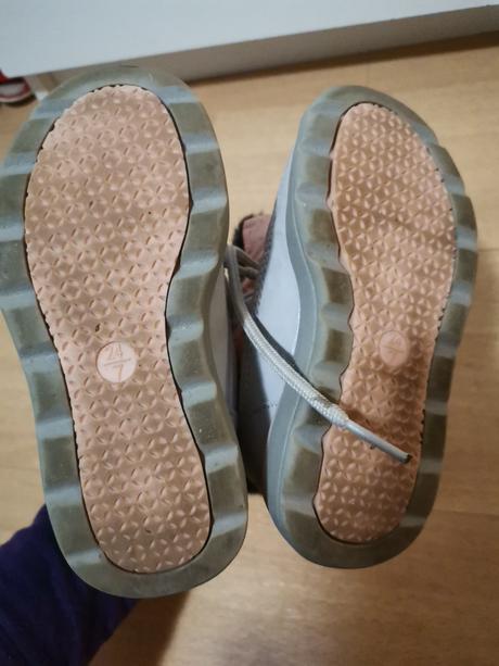 Zimné snehule, čižmy veľ. 24, lupilu,24