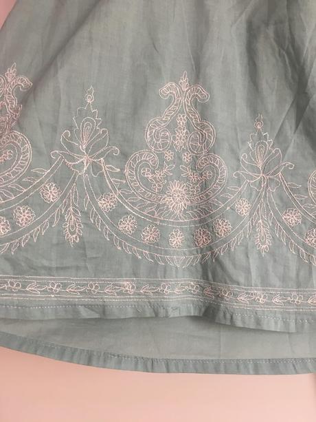 Blúzka s vyšívanými detailami, s