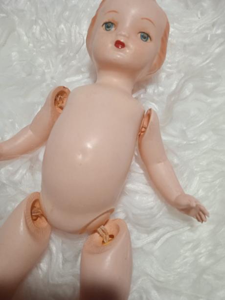 Retro technoplast bábika,