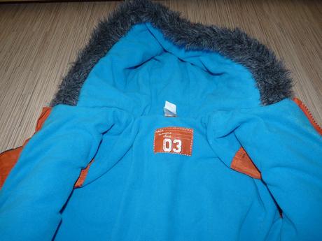 Krasna zimna bundicka,86,caa, c&a,86